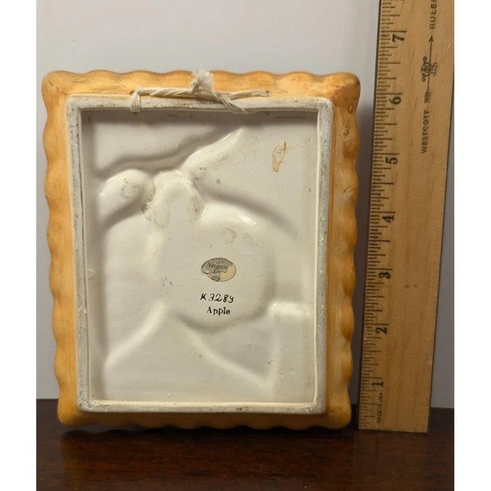Vintage Napco Japan Ceramic Apple Wall Plaque 3D Fruit Kitchen Decor K3283